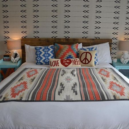 Hotel Dylan วูดสต็อก ภายนอก รูปภาพ